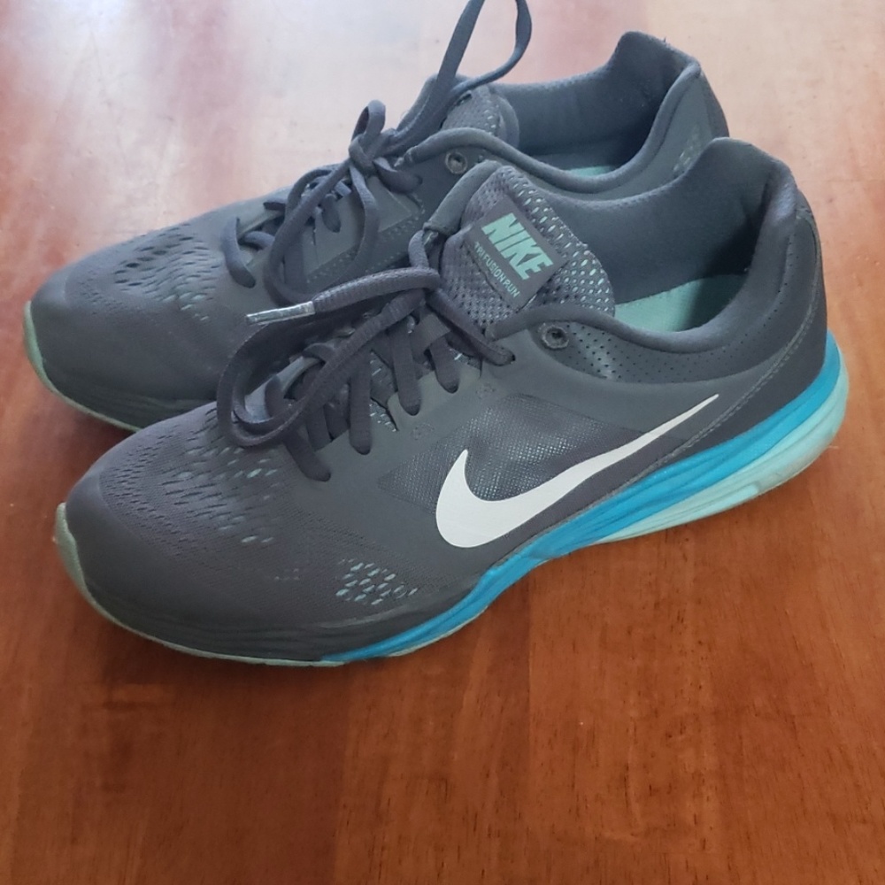 Nike Tri Fusion Run women's size 8.5